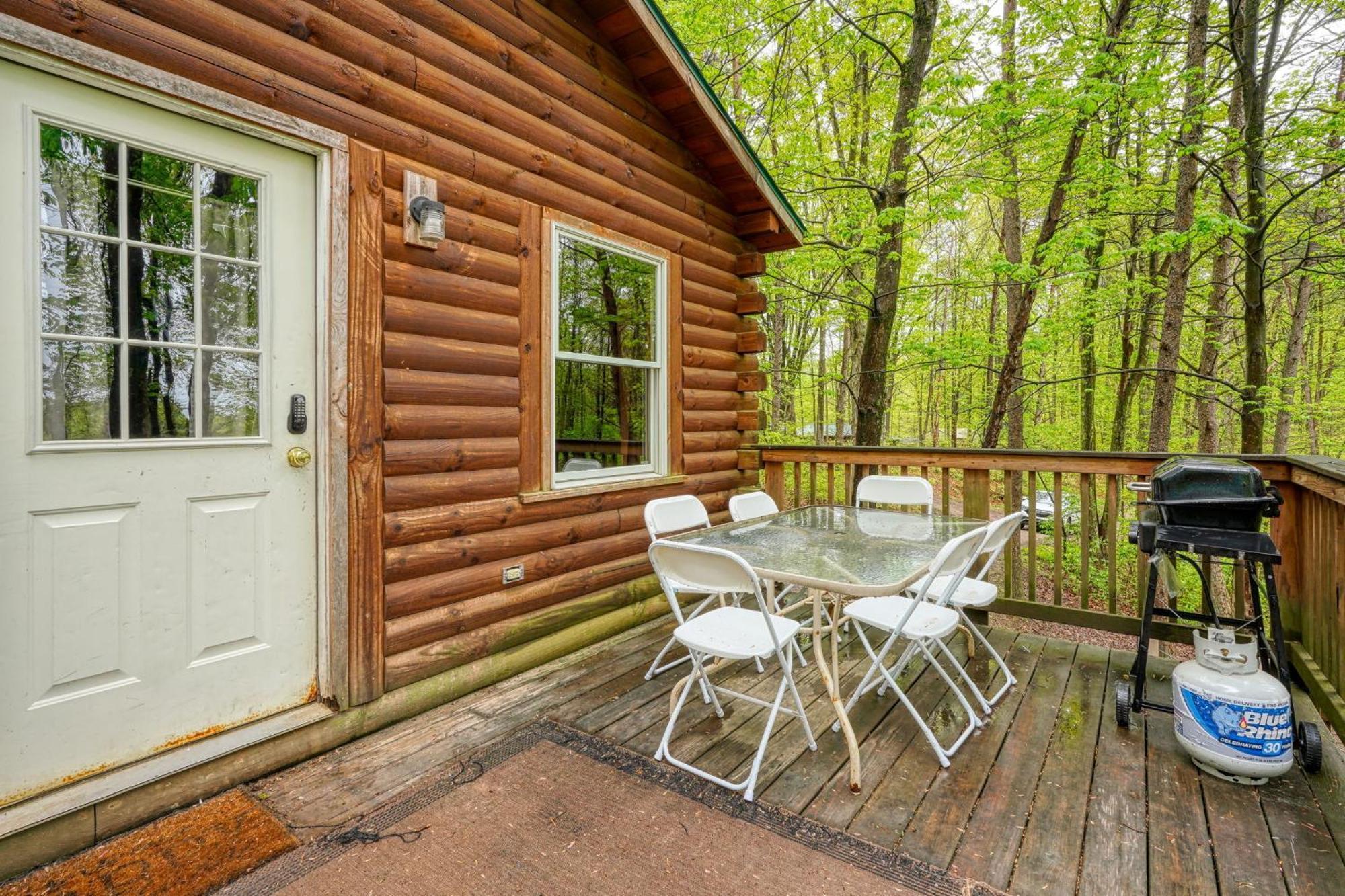 Blue Rose Cabins - Pine Ridge Cabin Logan Exteriér fotografie